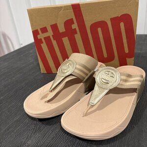 Brand New FitFlop Walkstar Gold Striped Leather Wedge Sandals – Size 7